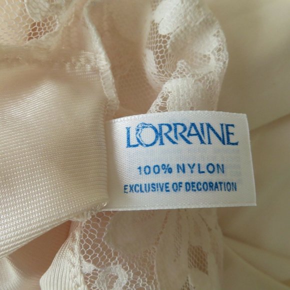 Vintage 70s Lorraine Beige Full Dress Slip Nylon Lace Glam Pin Up Lingerie USA - Picture 3 of 10